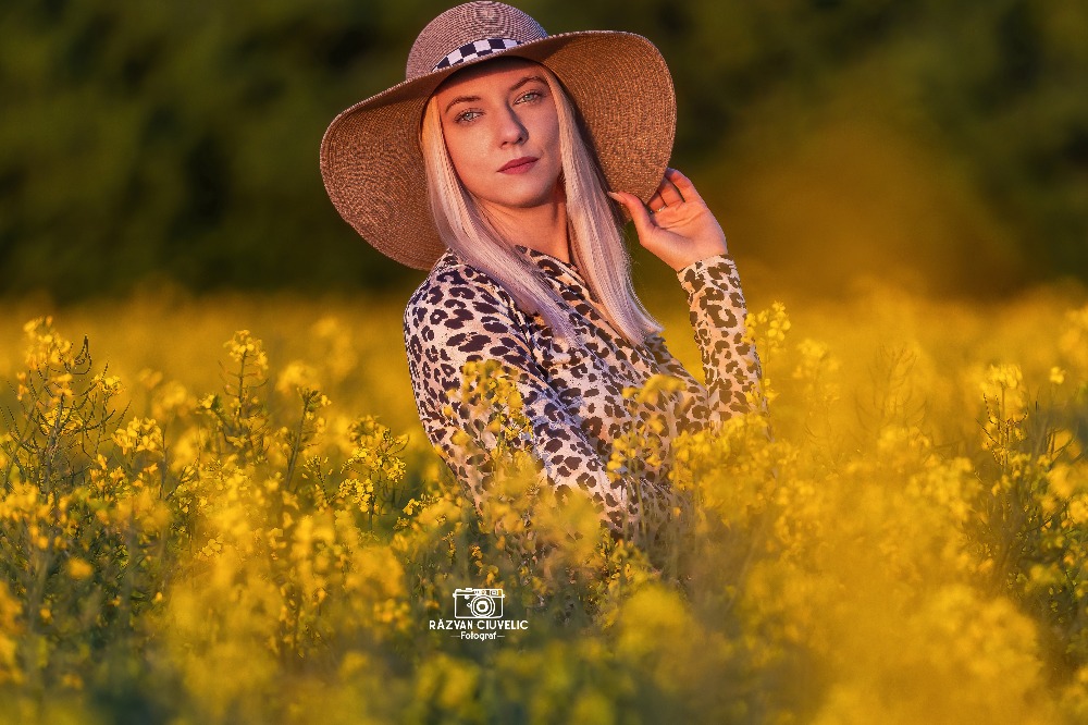 Razvan Ciuvelic PFA,Fotograf Autorizat fotografie caras-severin