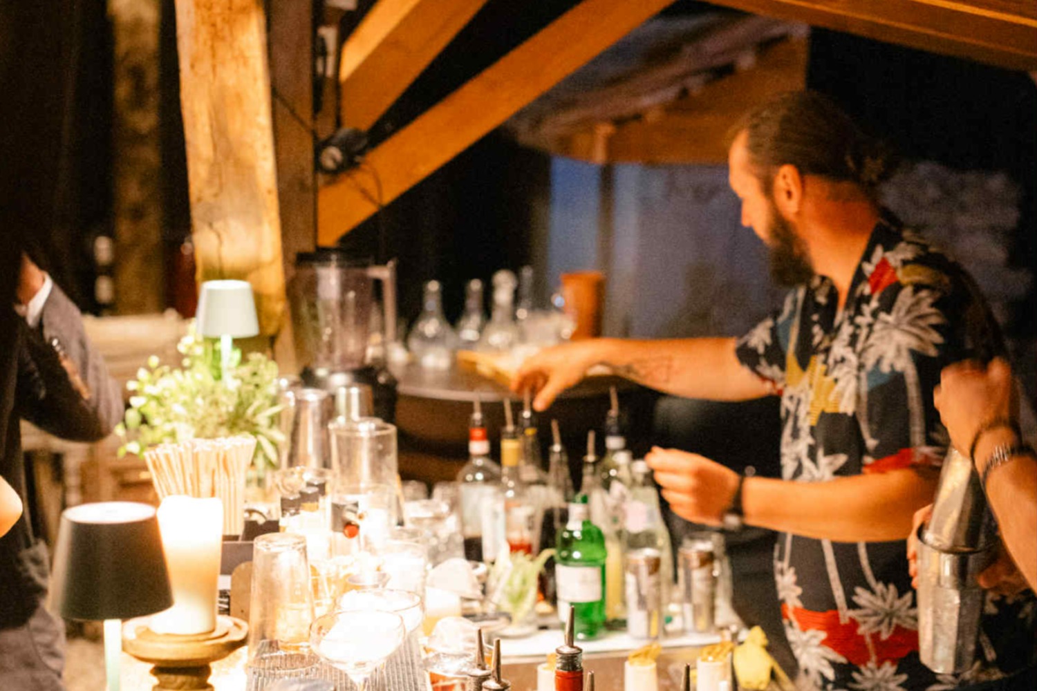 Chimen & Tarhon – Barul mobil care transformă evenimentele în experiențe catering-bauturi bucuresti