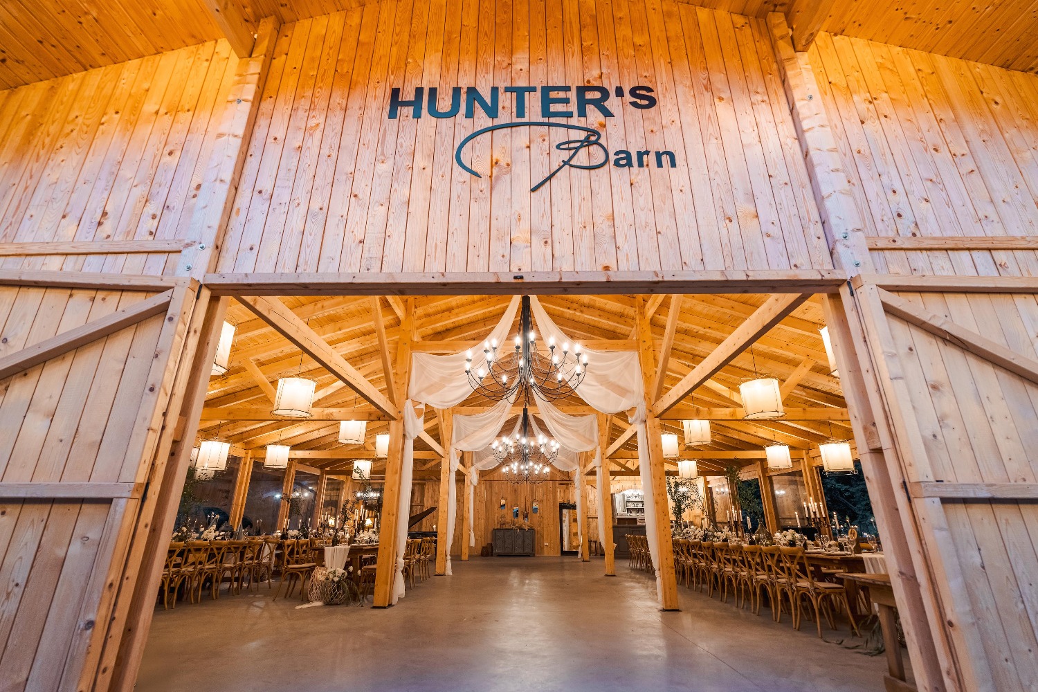 Hunter's Barn locatii bucuresti