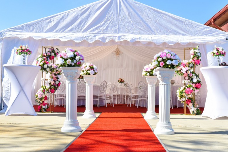 Elejeea Event Tents