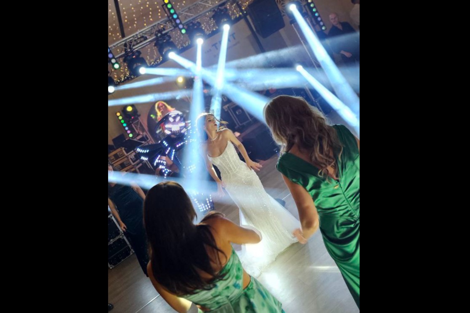 Raluca Dan MUSIC muzica bucuresti