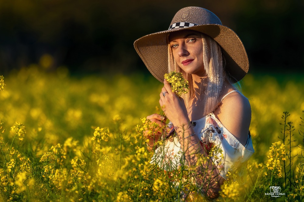 Razvan Ciuvelic PFA,Fotograf Autorizat fotografie caras-severin