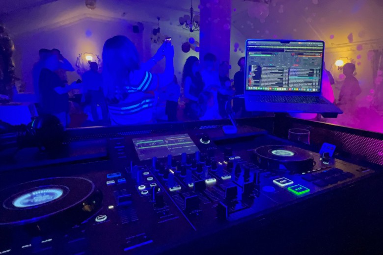 București Events - DJ Evenimente București Nuntă Botez Cununie Majorat