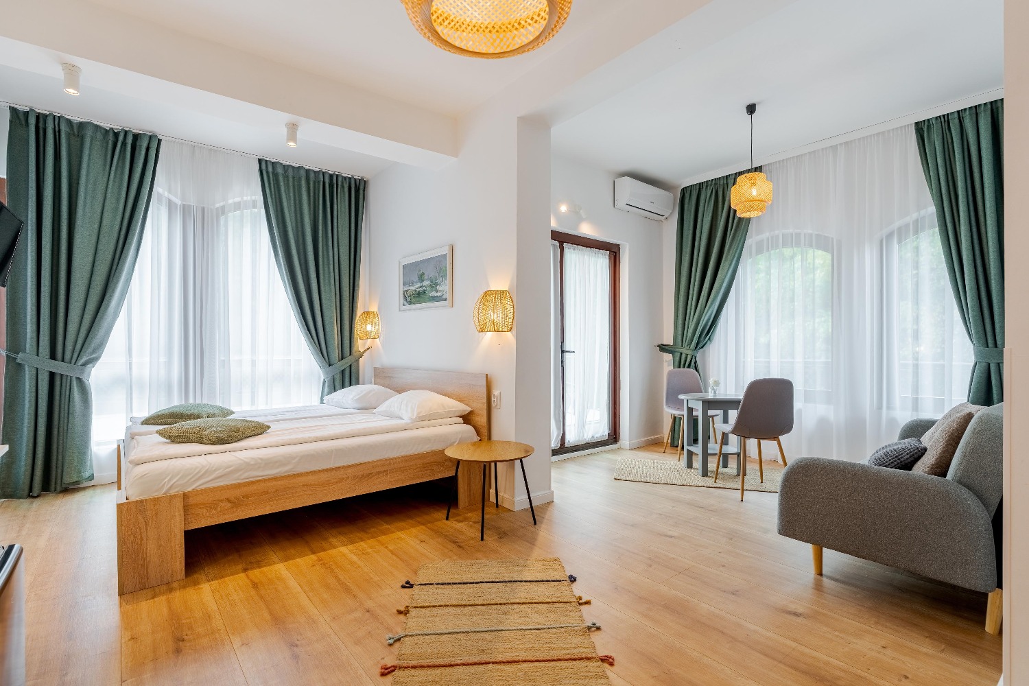 Hunter's Barn locatii bucuresti