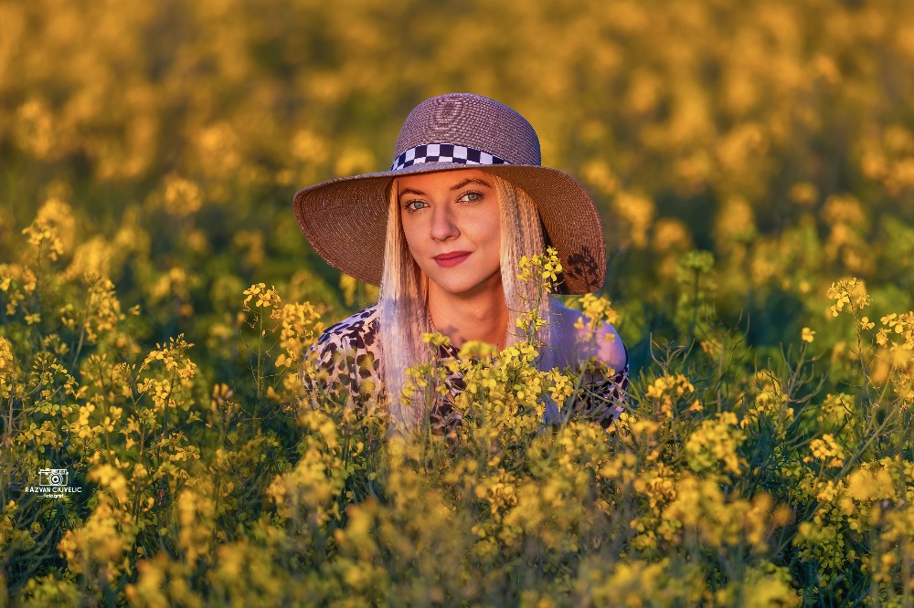 Razvan Ciuvelic PFA,Fotograf Autorizat fotografie caras-severin