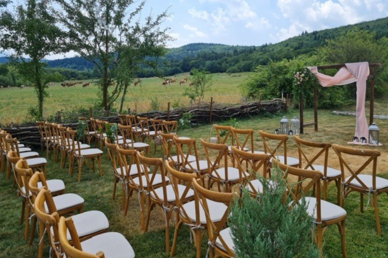 WALD HOTEL & CONFERENCE S.R.L