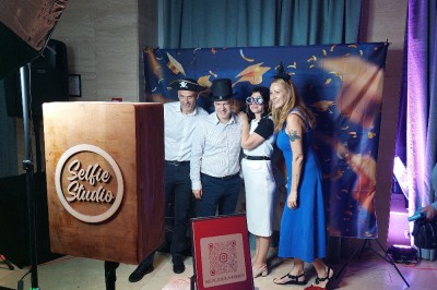 Selfie Studio Photobooth - Experiențe unice Bucuresti