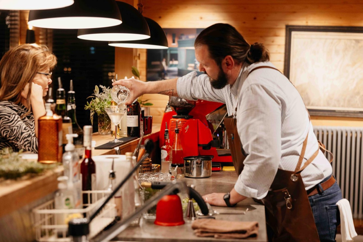 Chimen & Tarhon – Barul mobil care transformă evenimentele în experiențe catering-bauturi bucuresti