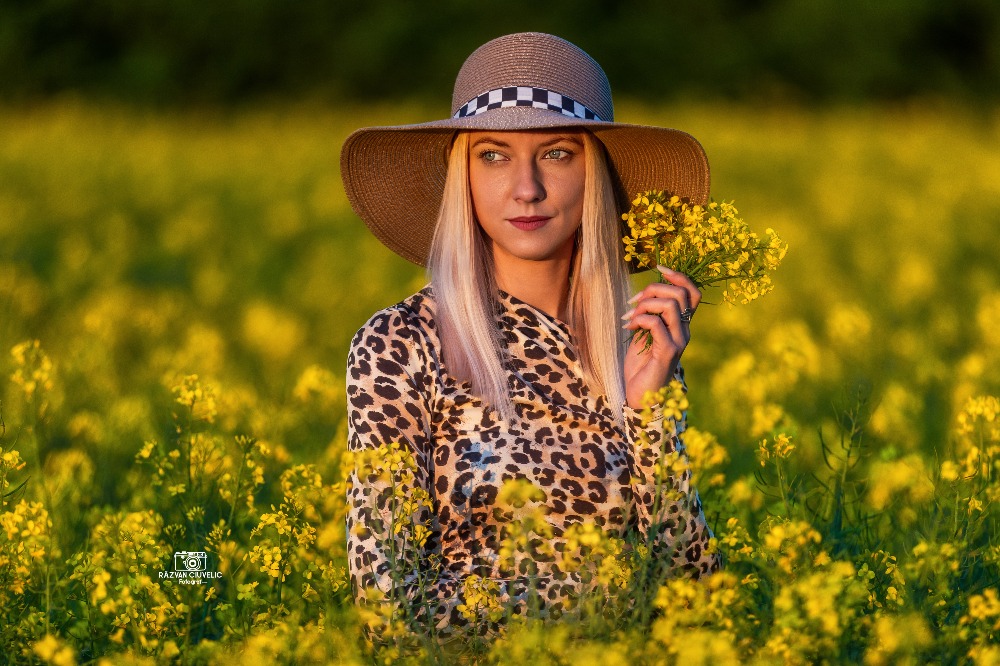 Razvan Ciuvelic PFA,Fotograf Autorizat fotografie caras-severin