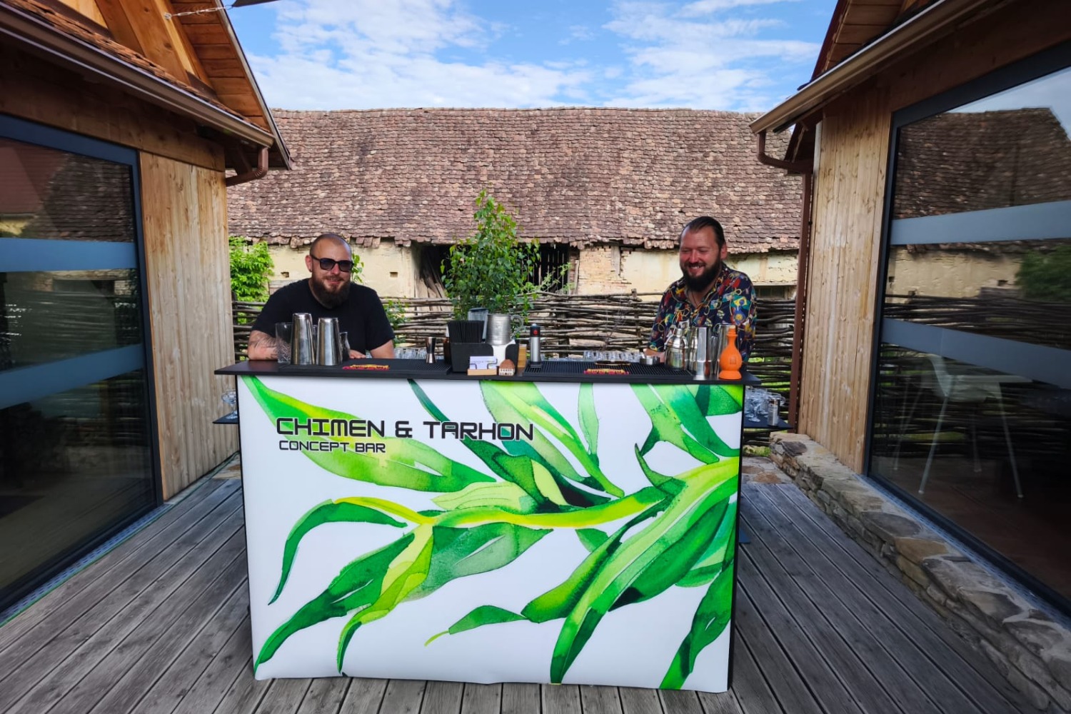 Chimen & Tarhon – Barul mobil care transformă evenimentele în experiențe catering-bauturi bucuresti