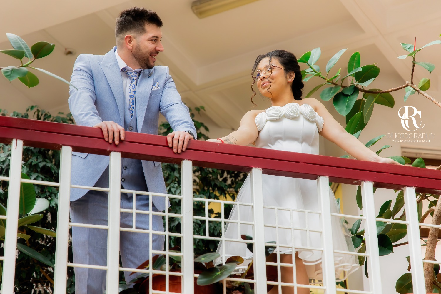 Razvan Ciuvelic PFA,Fotograf Autorizat fotografie timis