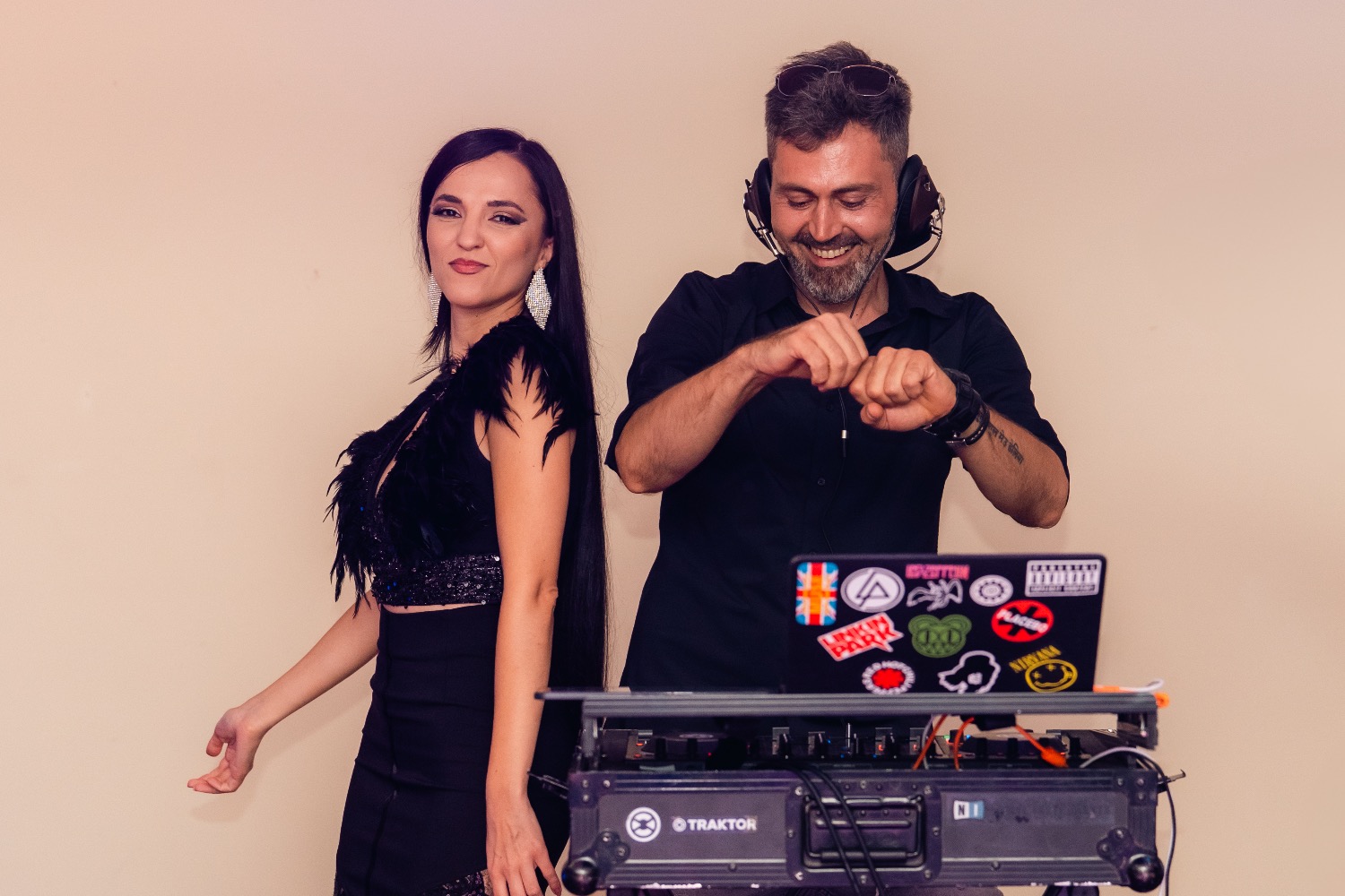 Daniela & DJ Nhomad muzica bucuresti