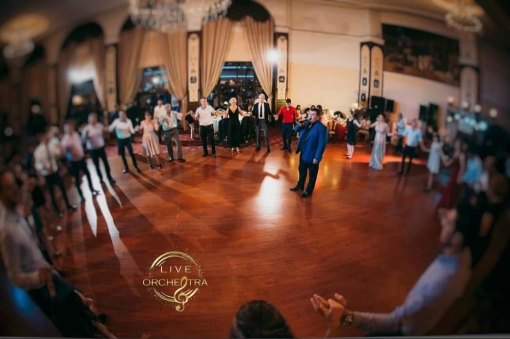 Live Orchestra muzica prahova