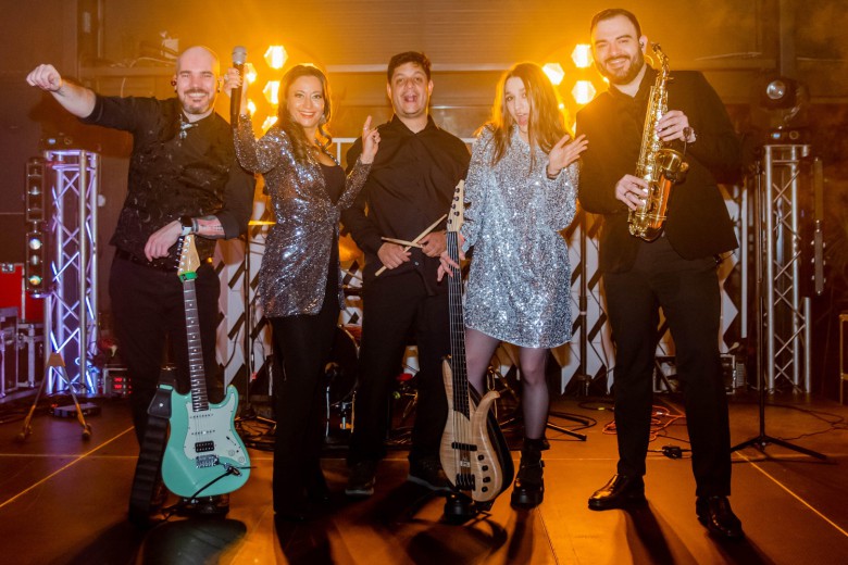 MADALINA COCA & BAND