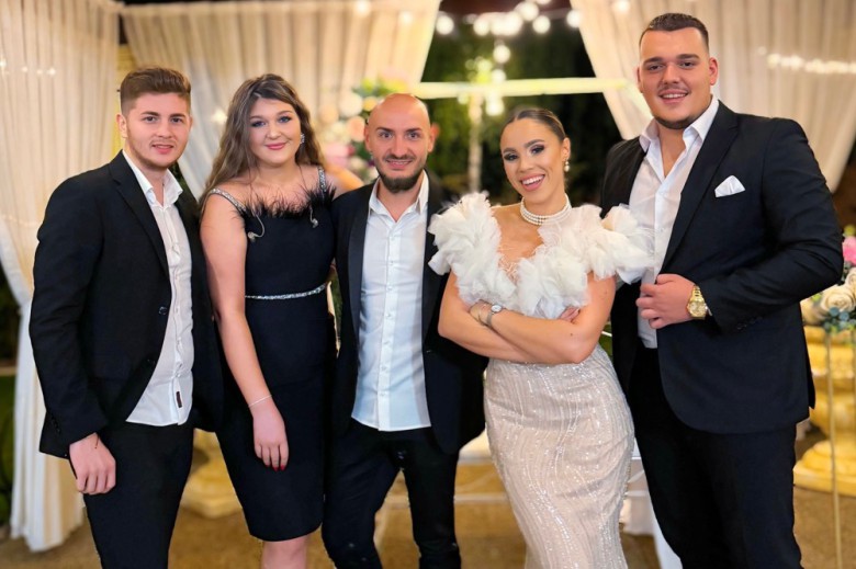 Andrada Oros și Formația