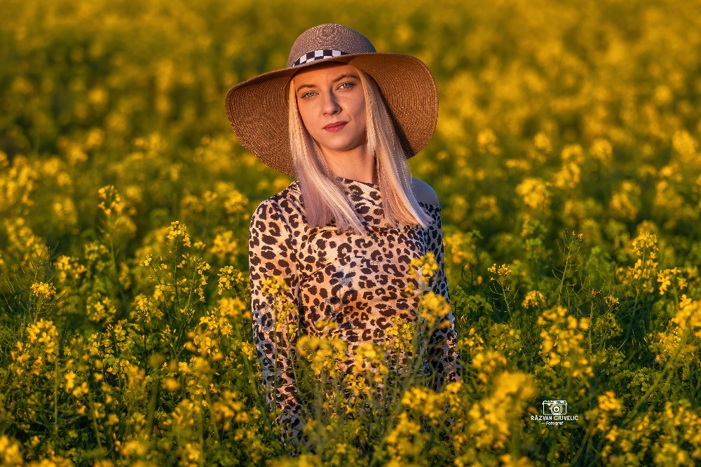 Razvan Ciuvelic PFA,Fotograf Autorizat fotografie caras-severin