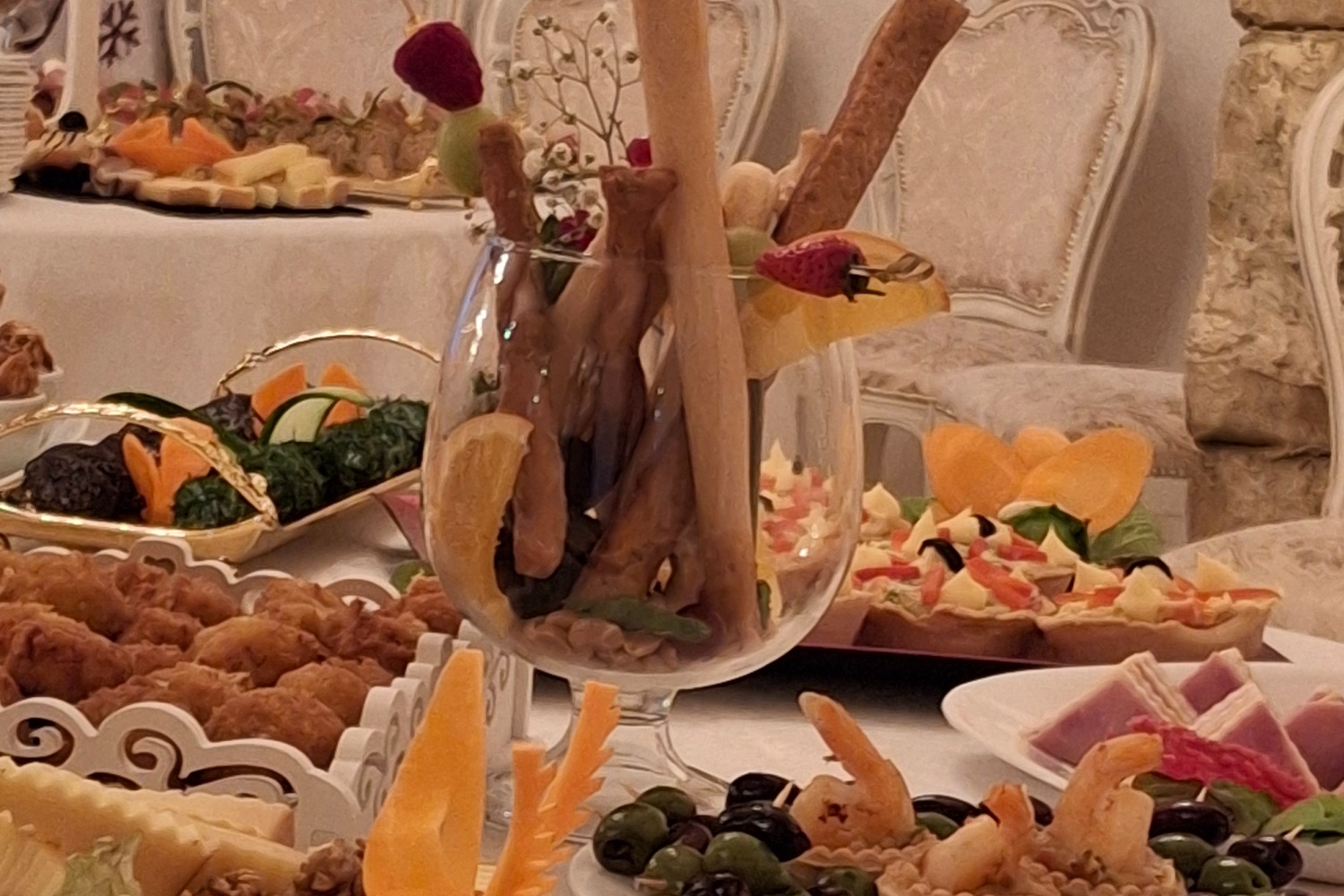 Salon Regal Dracula in Arges , pe Transfagarasan locatii arges