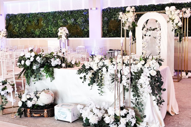 Decorinne Flowers Events SRL