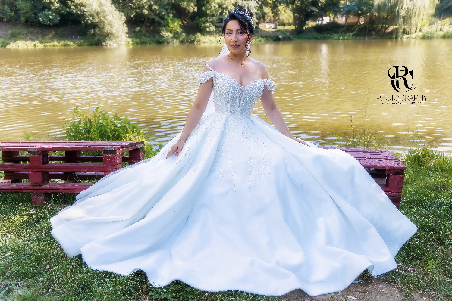 Razvan Ciuvelic PFA,Fotograf Autorizat fotografie timis